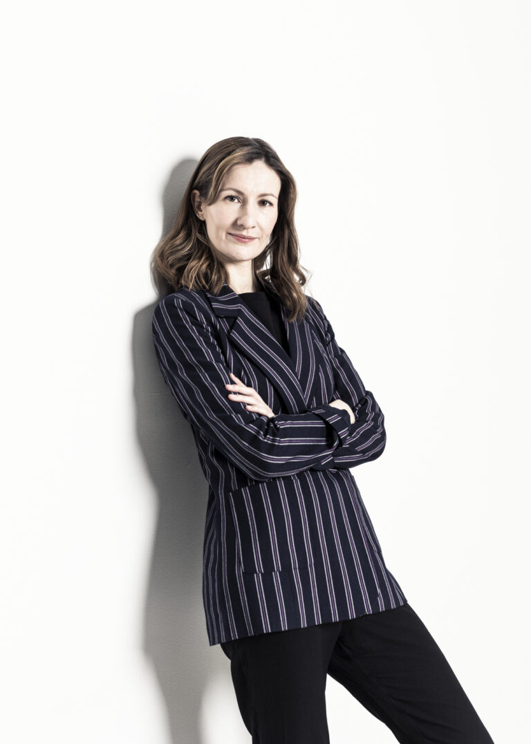 Nadia Nikolajeva, Nadia,